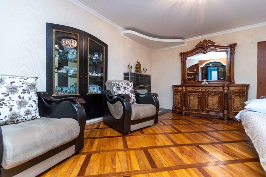Комфортный Отдых В Сололаки Tbilisi Luaran gambar